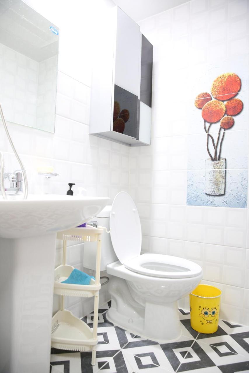 Coco Capsule Guesthouse Busan Bagian luar foto